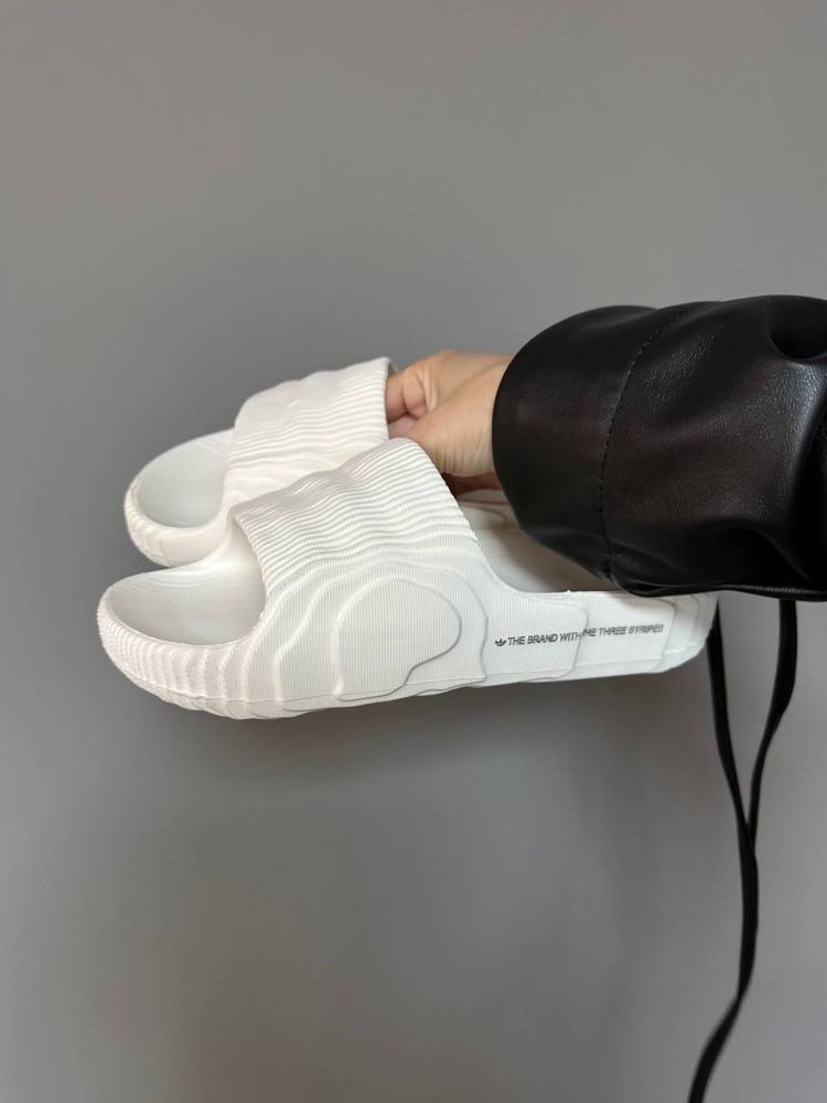 Шльопанці Adidas Adilette білі