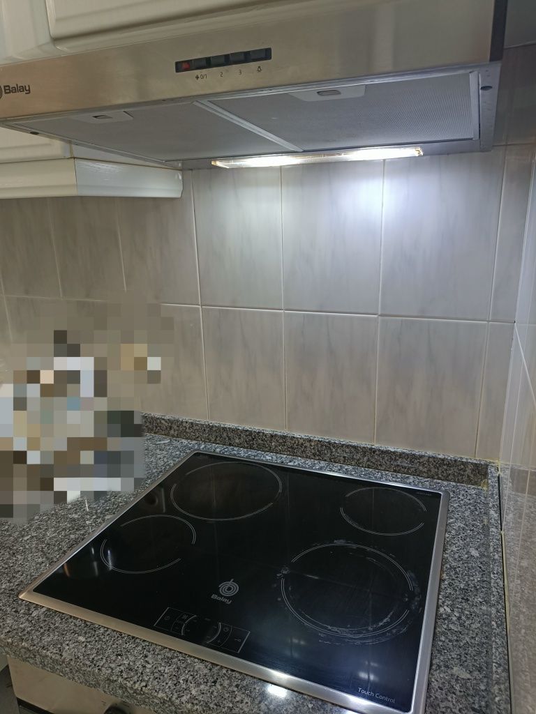 Conjunto Placa e Exaustor Balay c/ Forno Ventilado Indesit