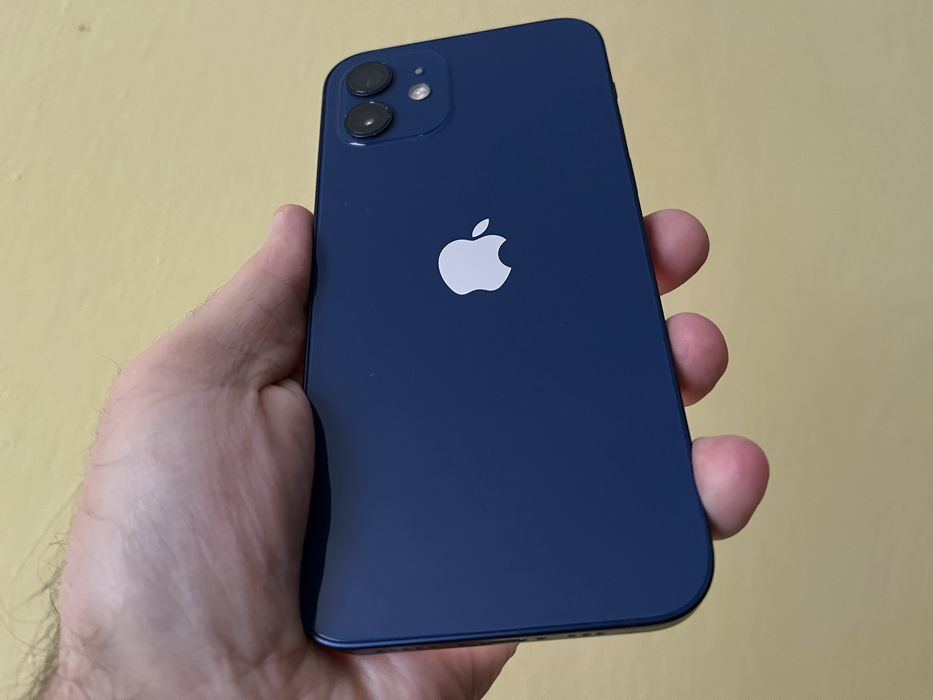 Iphone 12.  64г.  АКБ 87%