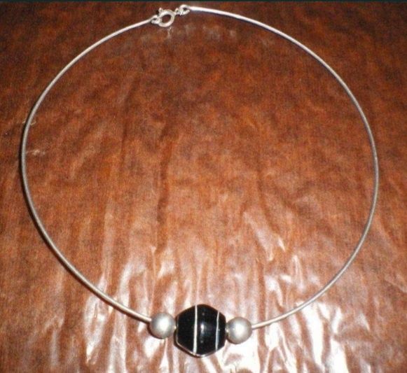 Colar de prata contrastada