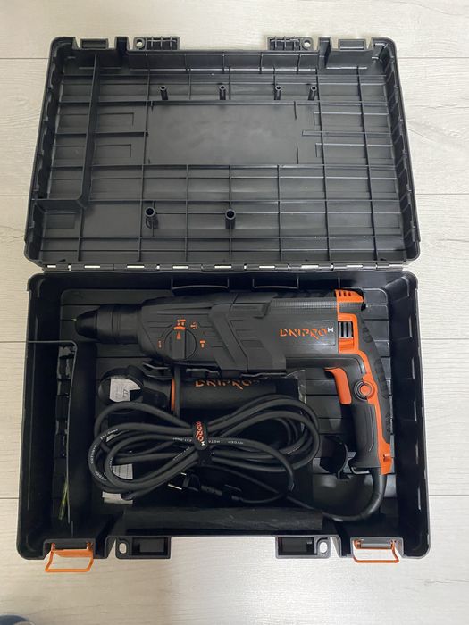 Перфоратор Dnipro M