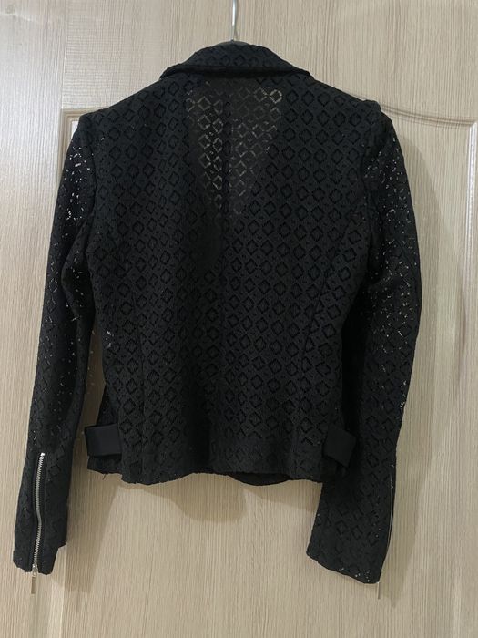 Куртка  косуха  гепюр Zara S