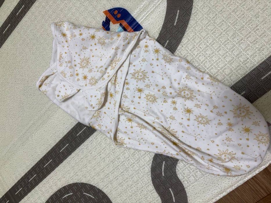 Дитячі речі нейтральні на хлопчика/дівчинку