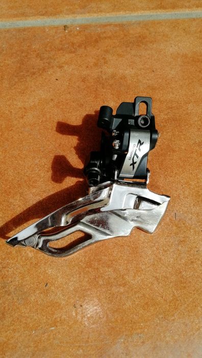 Desviador dianteiro XTR FD-M981