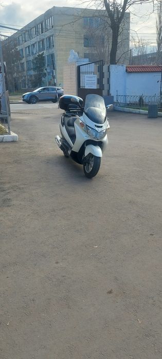 Продам скутер Сузуки