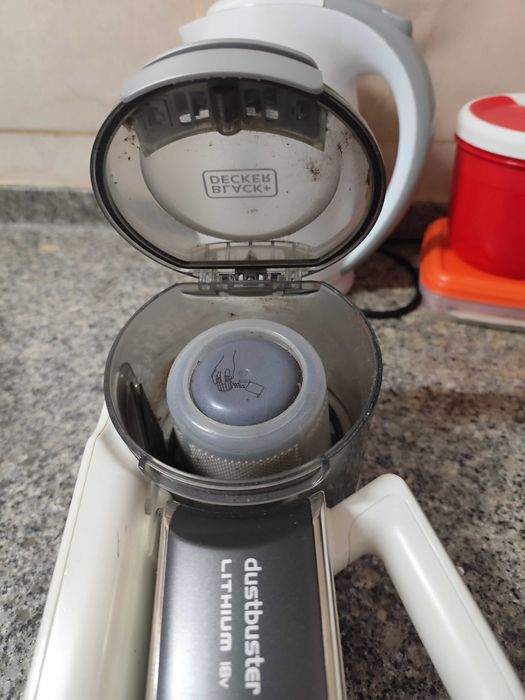 Mini-aspirador dustbuster pivot 18V Li­tio black & Decker