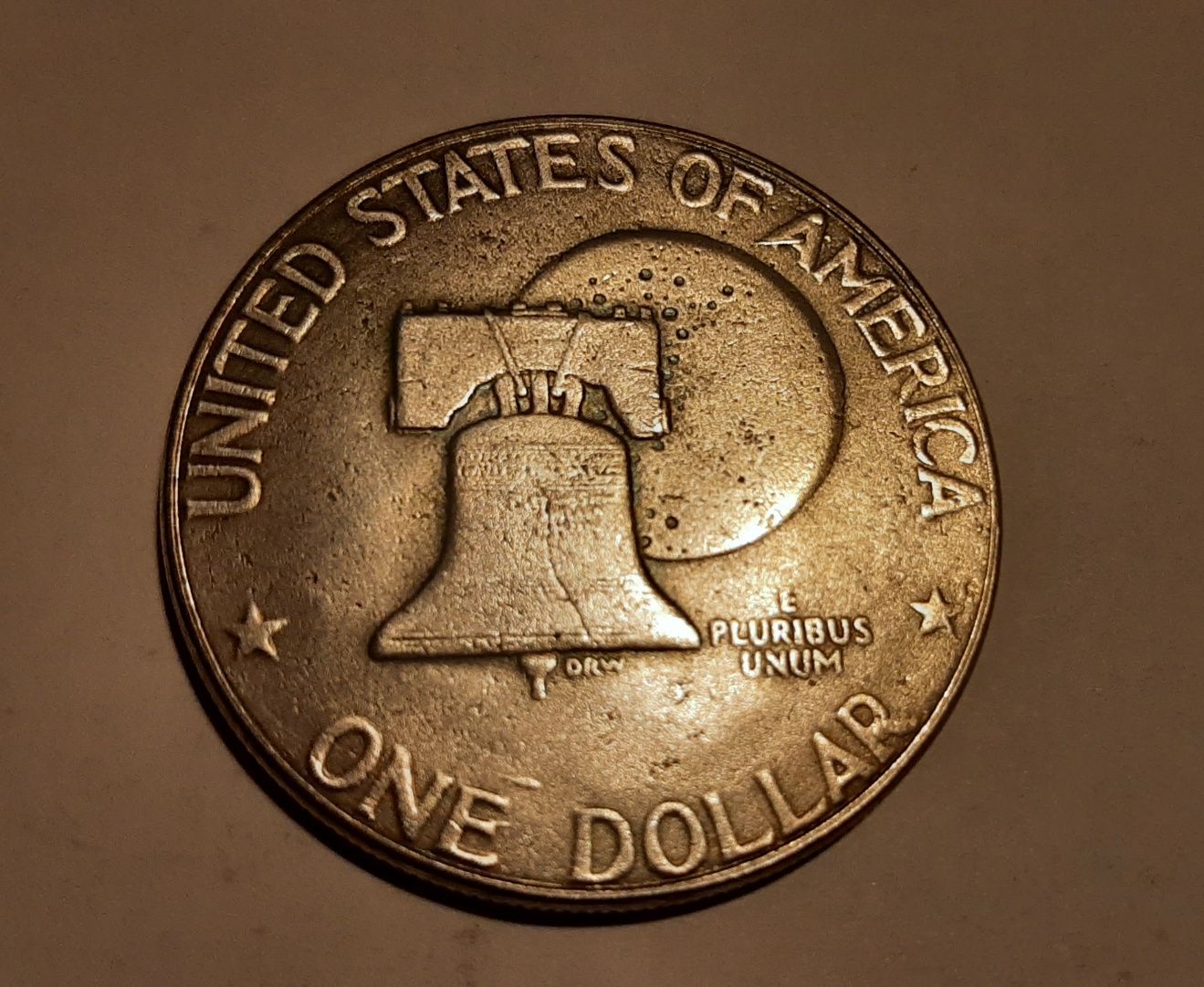 Moneta 1 dolar 1976- Eisenhower Dollar

Stan techniczny: sprawny

Sta