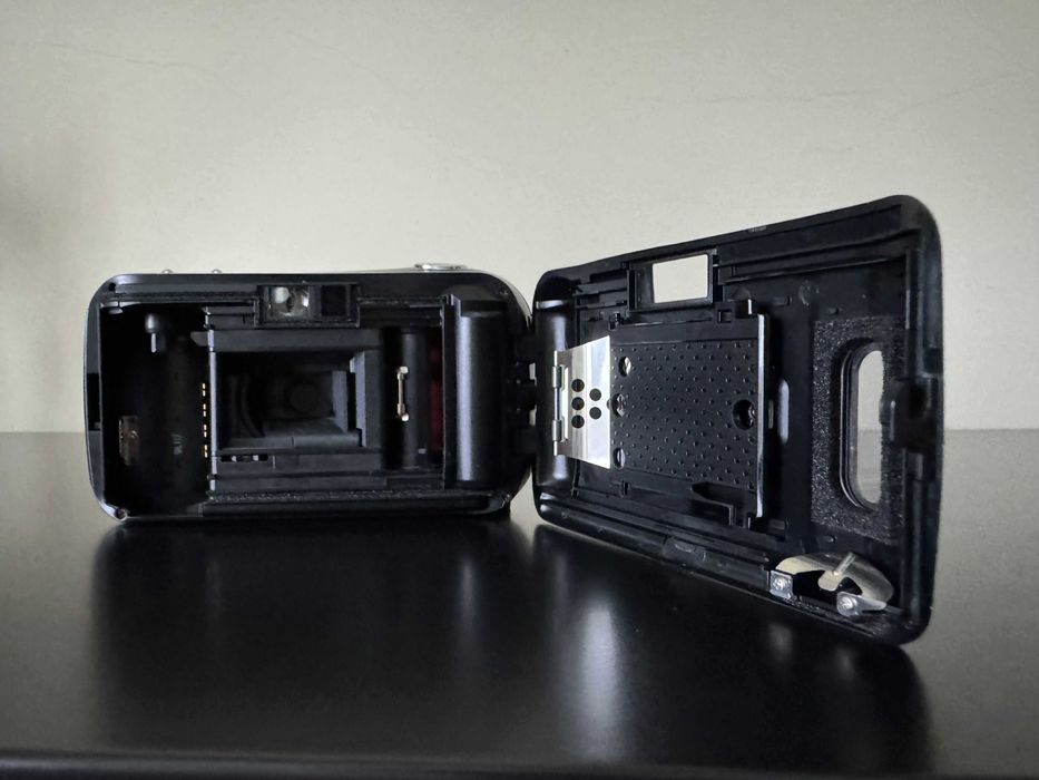 Máquina Point & Shoot 35mm Olympus Mju 1 Quartz Testada e Funcional