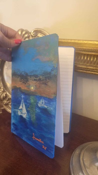 Bloco de notas pintado à mão com tinta acrílica de qualidade