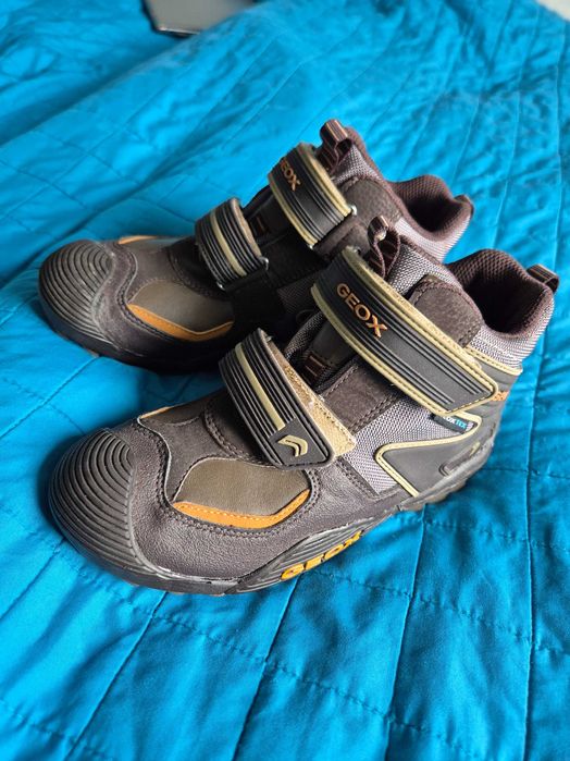 Buty Jesienne Geox - rozmiar 34 - nowe