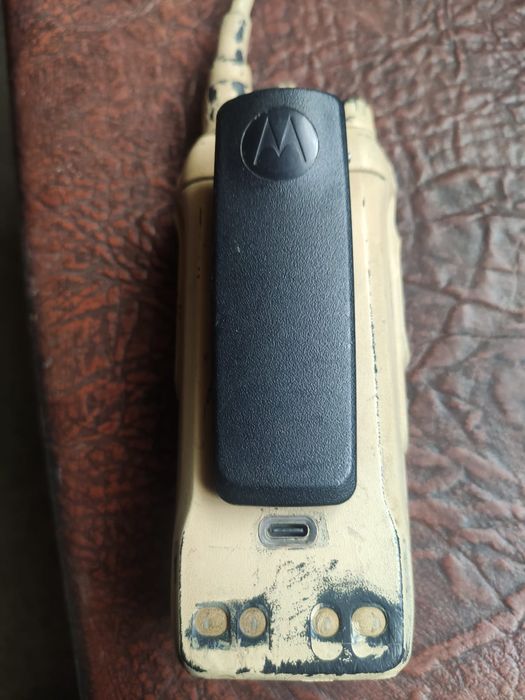 Рація Motorola r7