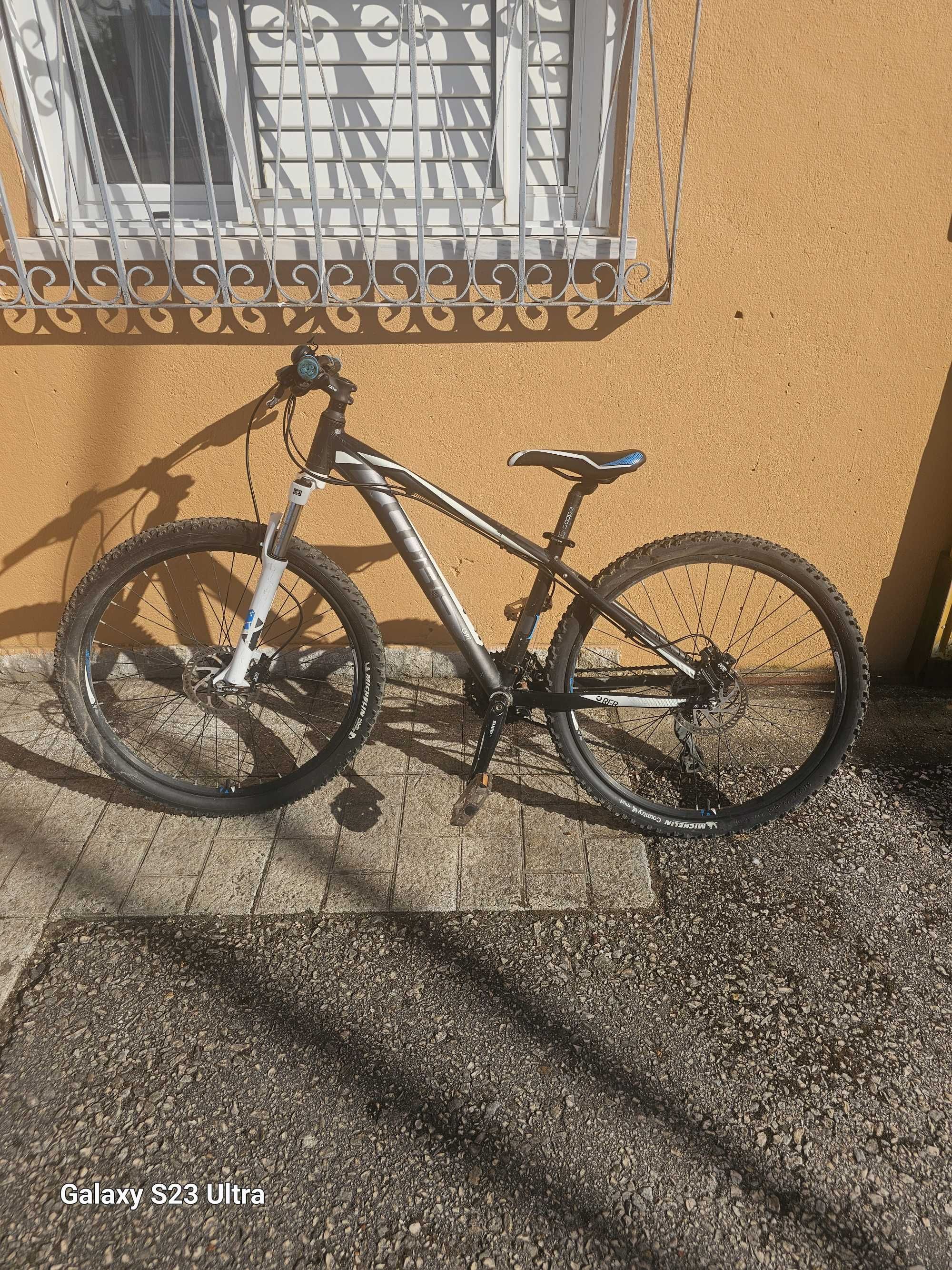 Bicicleta TT CUBE CMPT criança roda 26''