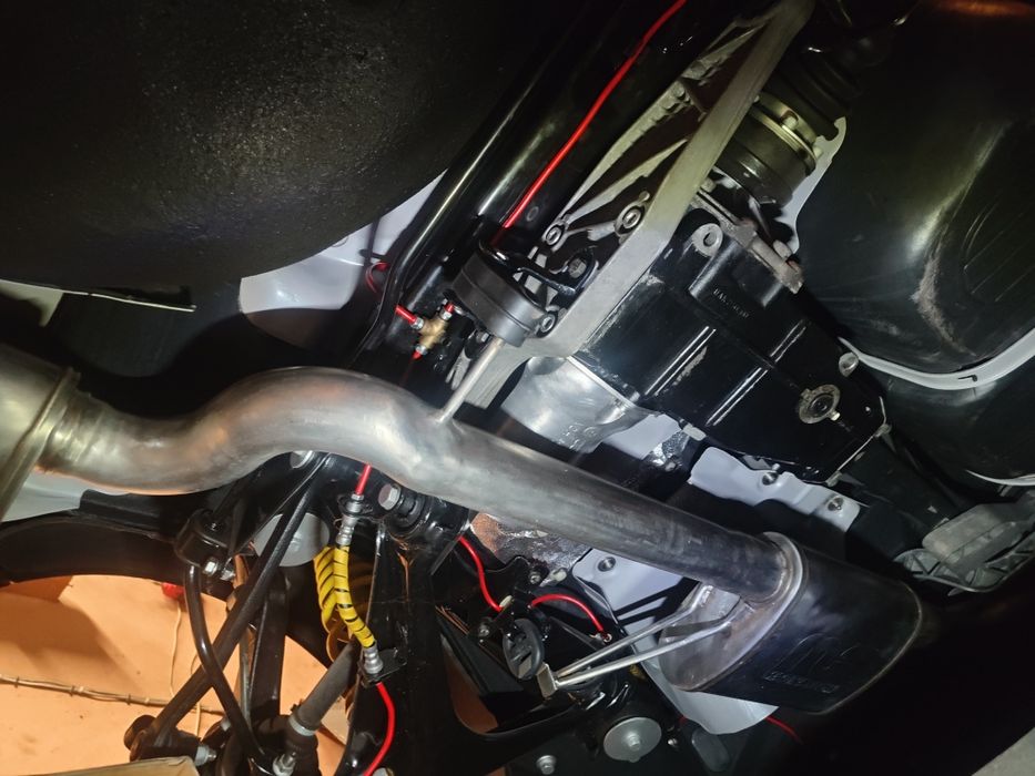 Audi 80 quattro s2 rs2  dedykowany układ wydechowy magnaflow 2,5" inox