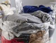 Vendo saco de roupa usada de várias marcas (homem)