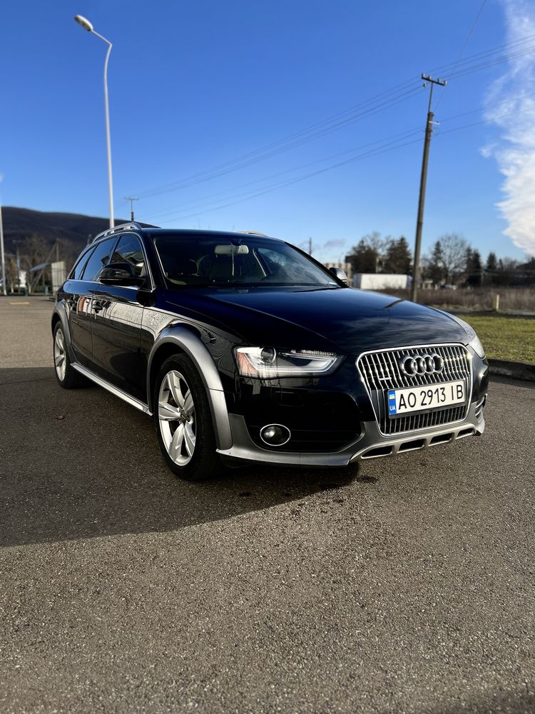 Продам свіжопригнану Audi A4 Allroad 2013