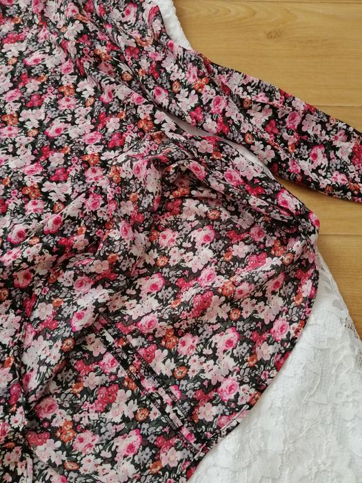 Блуза с рукавом в цветочек принт