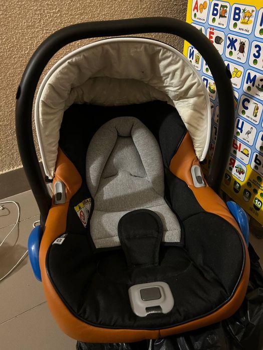 Дитяча коляска Mioobaby Zoom 2 в 1, коричневий.