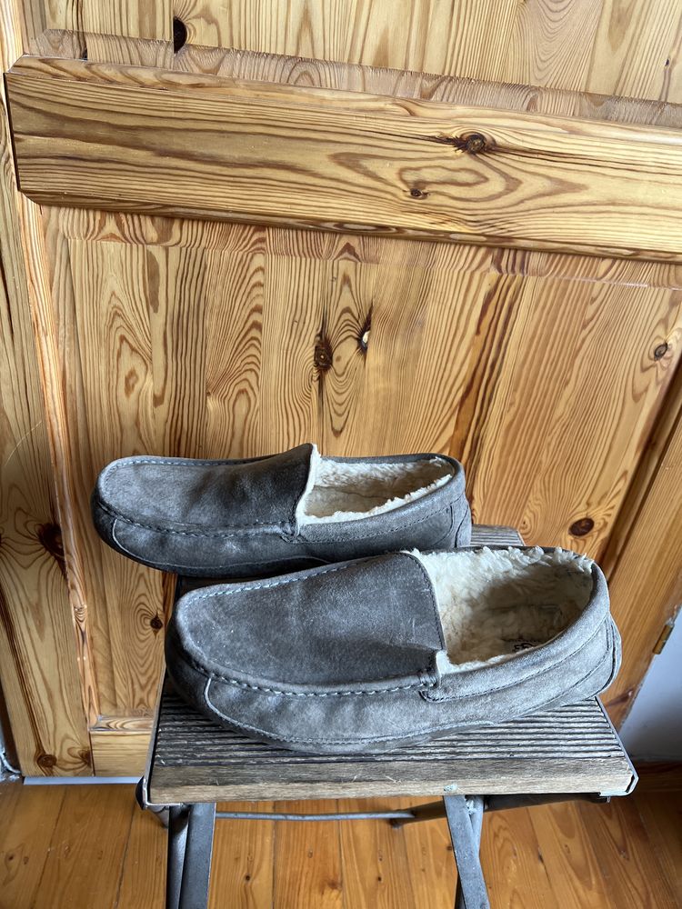 Sprzedam mokasyny, kapcie firmy UGG Made in Australia rozmiar 47