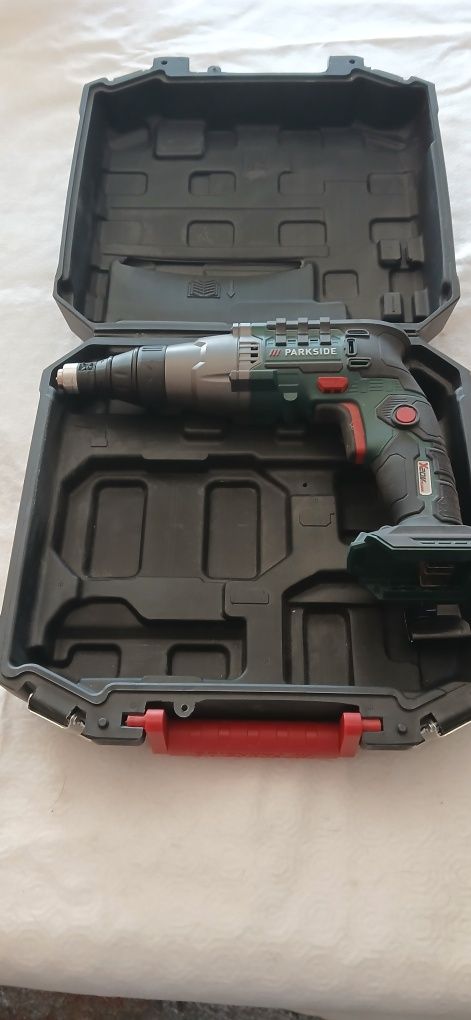 Vendo Aparafusadora de pladur 20v