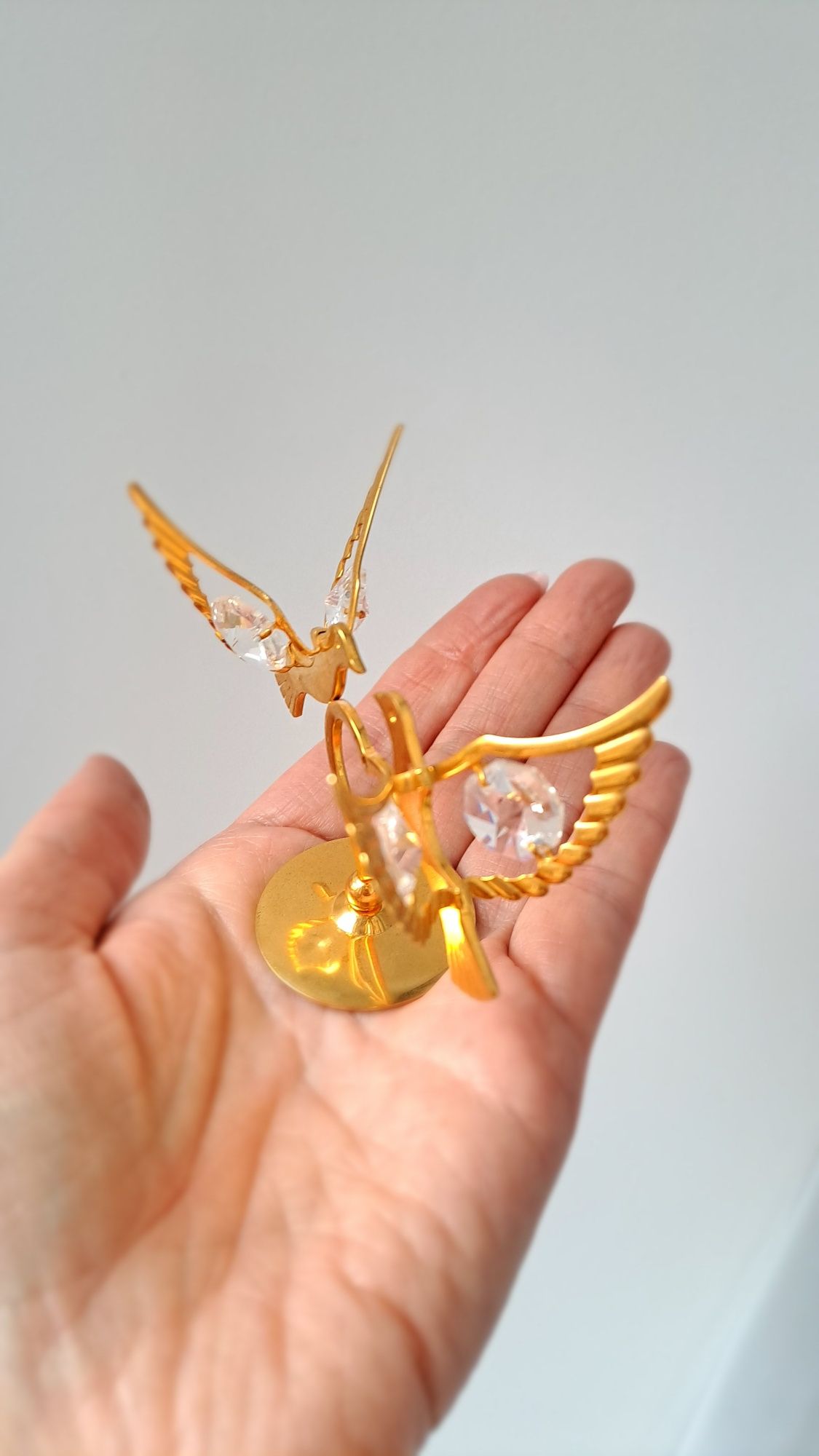 Figurka Para gołębi kolekcjonerska pozłacana z kryształkami Swarovski