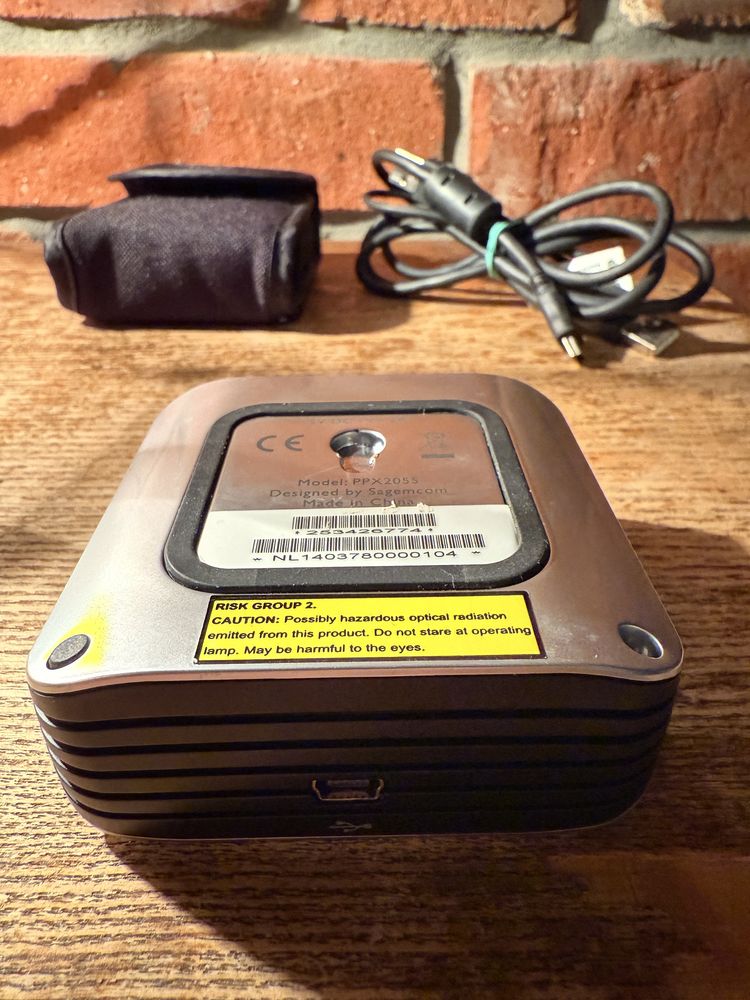 Projektor kieszonkowy PHILIPS PicoPix PPX2055