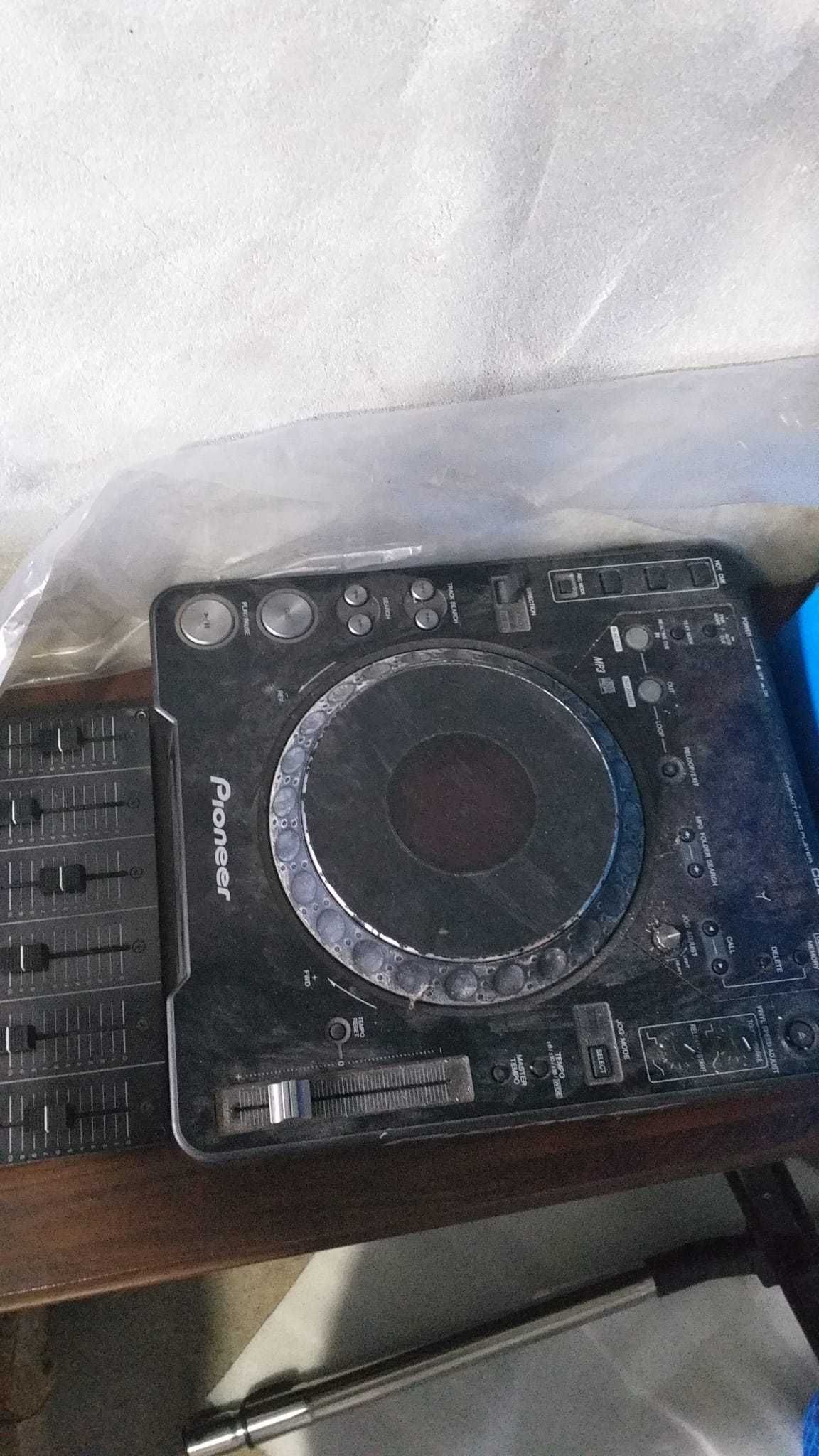 Mesa de mistura em bom estado