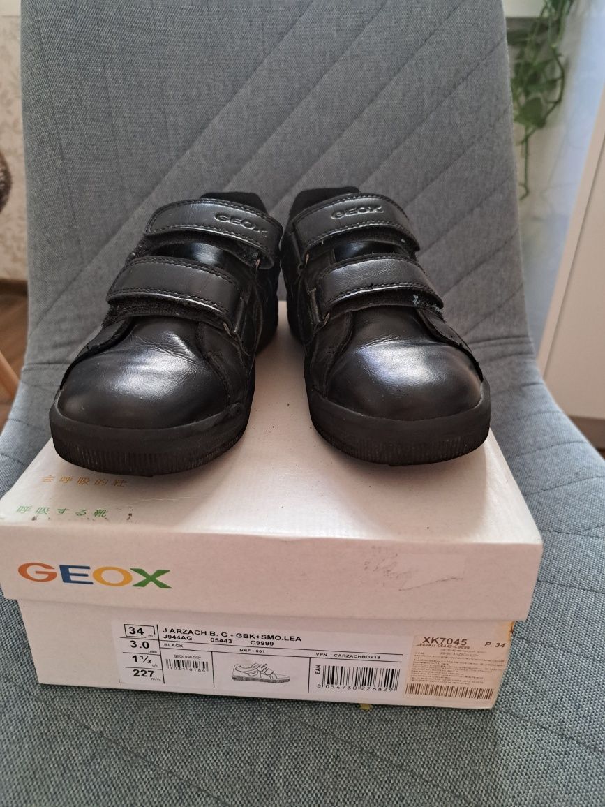 Продам туфлі фірми geox