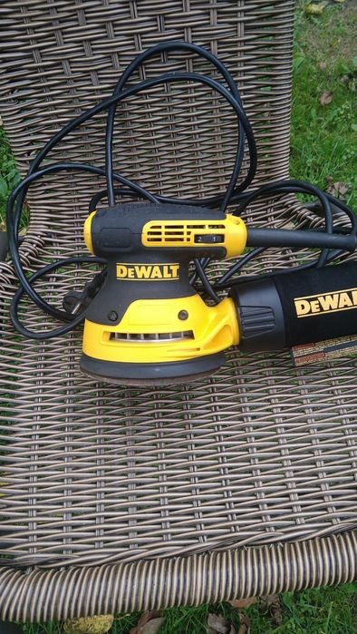 DeWalt DWE 6423 ексцентрикова шліфмашина