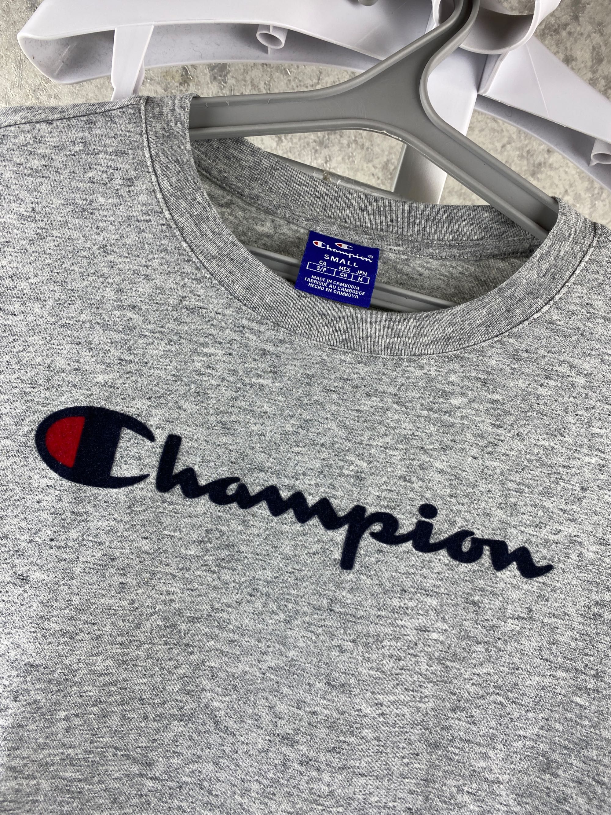 Женская футболка Champion
