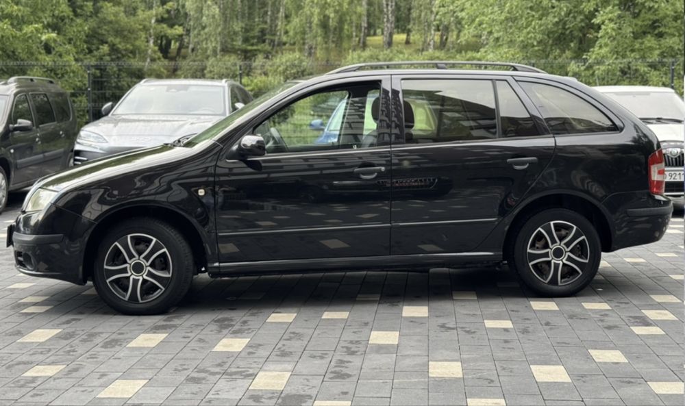 Шкода Фабія / Skoda Fabia 1.4 Газ / Бензин Універсал