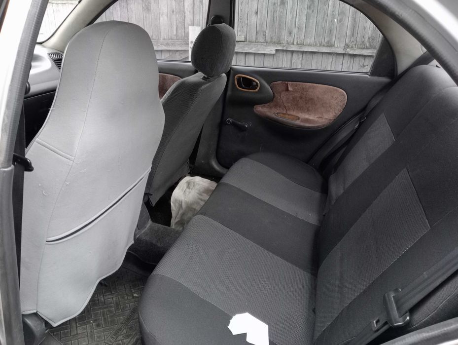 Продається ланос на повному бойовому ходу