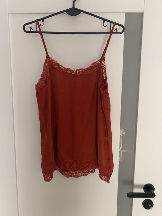 Nowa bieliźniana koszulka bluzka na ramiączkach VILA M 38