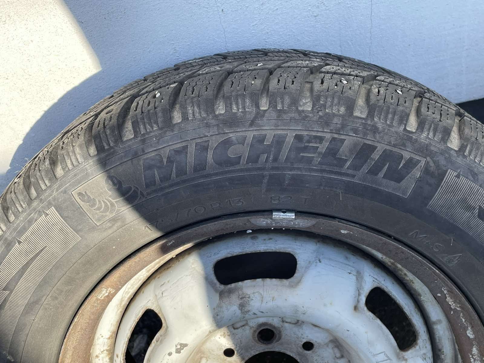 Продам зимову гуму michelin