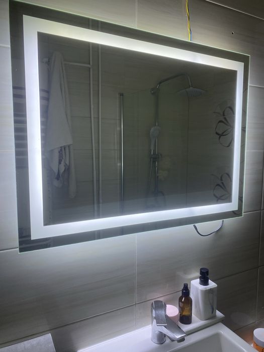 Lustro led ptaktycznke nowe do lazienki  dlugosc 80 cm