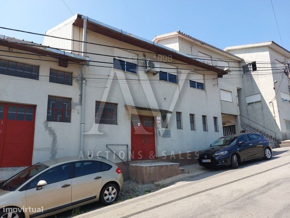 Armazém de cave, R/C e andar - SÃO ROQUE - OLIVEIRA DE AZEMÉIS |LEI...