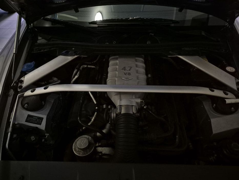 Продам астон мартін вантаж