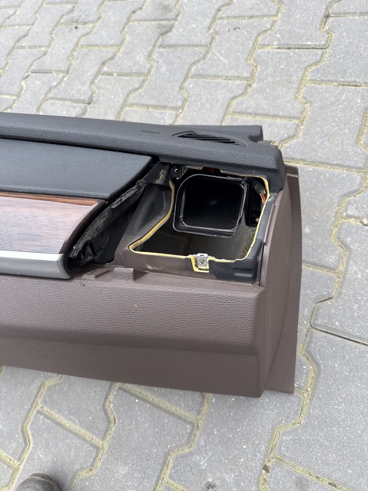 Deska konsola BMW X5 E70 06-10r.