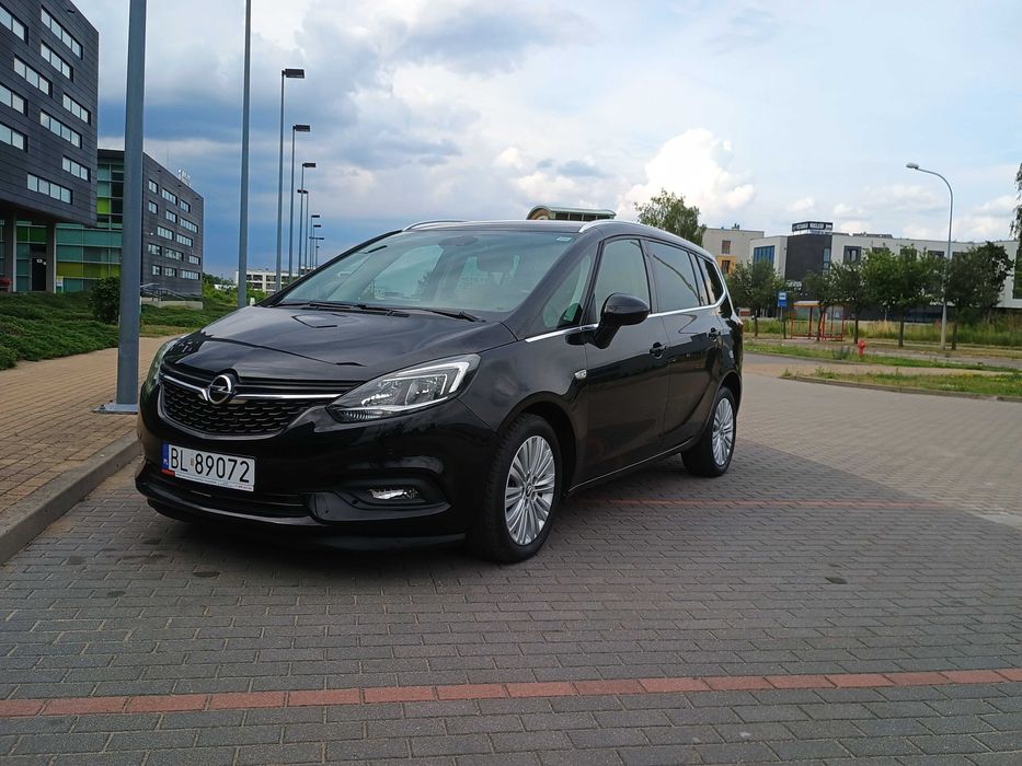 Opel Zafira lift 1.6t nowe LPG. 7 os,