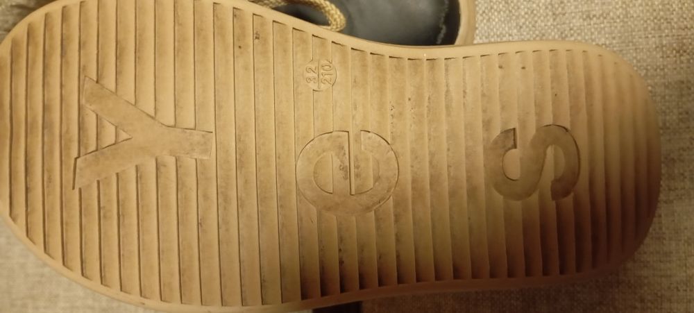 Зимние ботинки для девочки