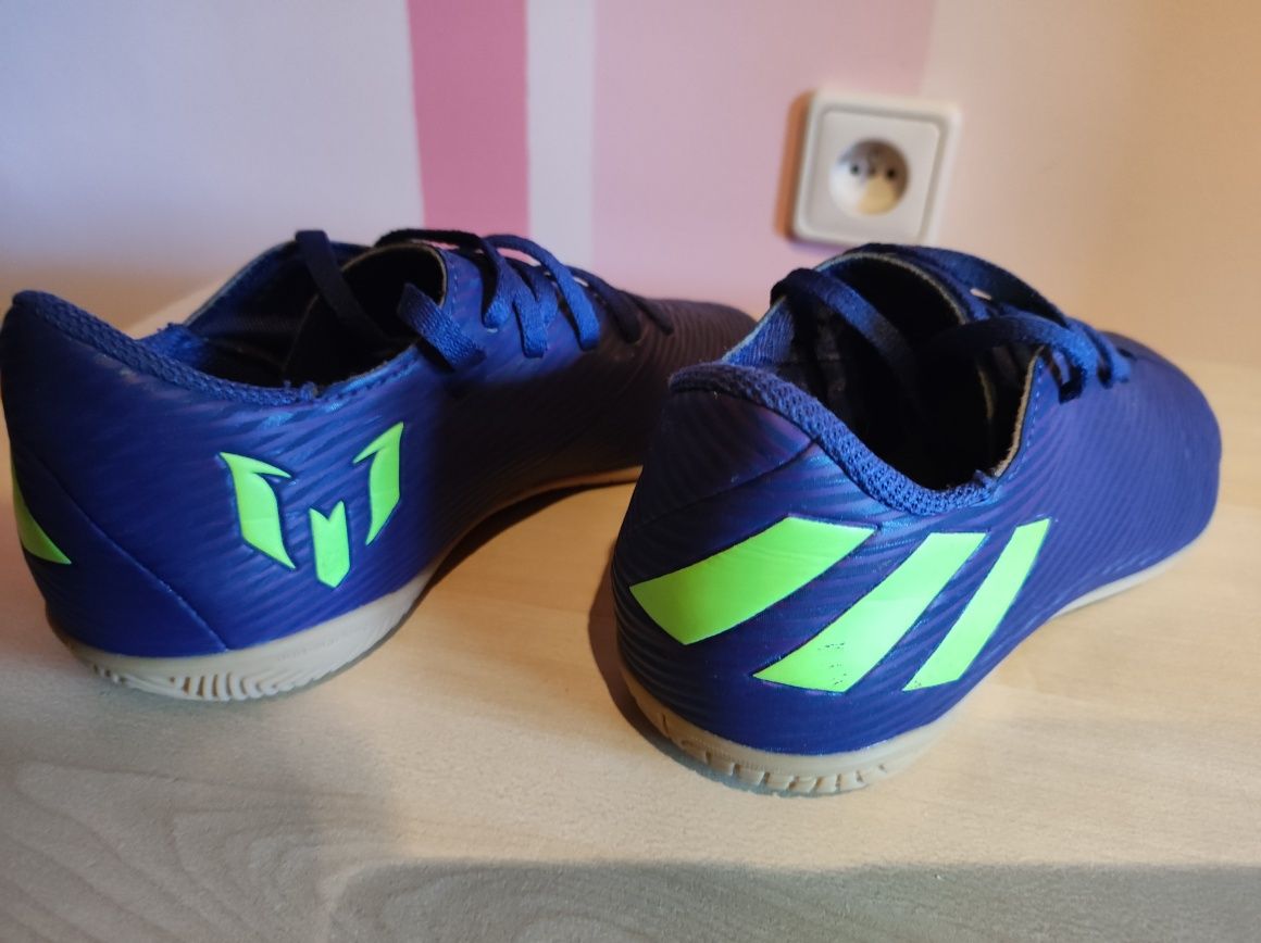 Halówki buty na halę adidas rozm. 35