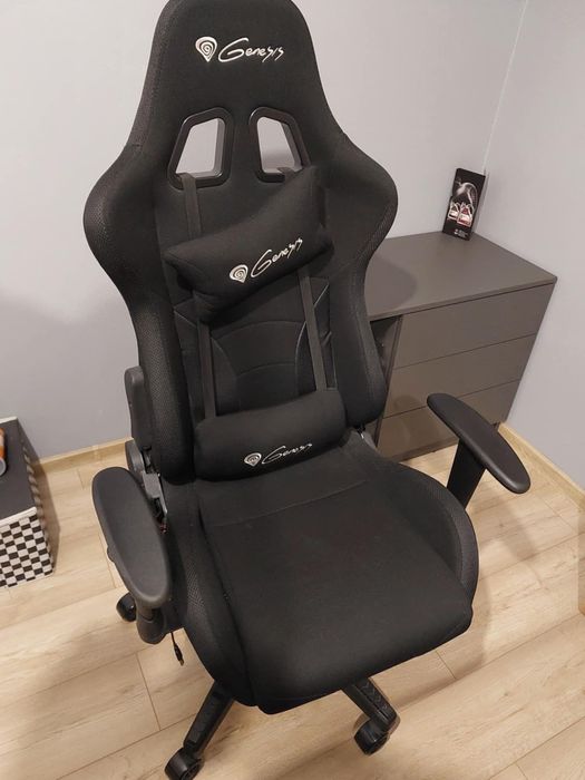Fotel gamingowy Genesis trit rgb 600