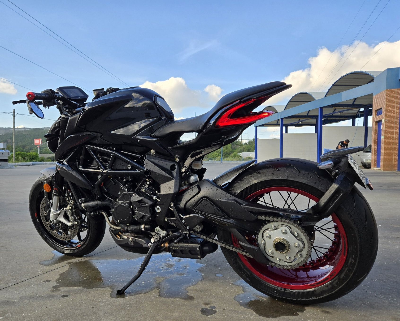 MV Agusta Dragster R