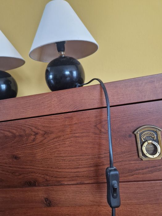 Lampki nocne stolowe