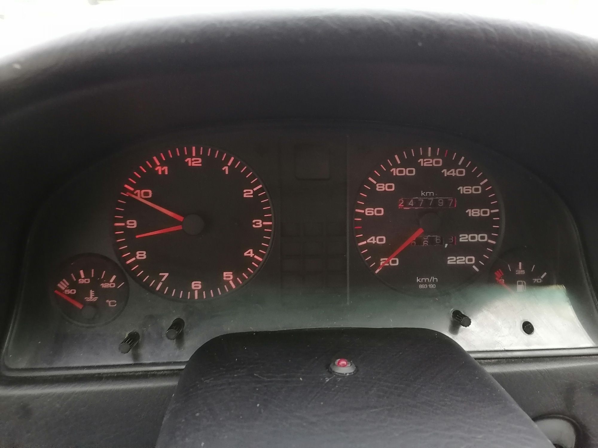 Audi 80 silnik 1,9 klasyczny Diesel wolnossący . HAK. Auto na budowę.