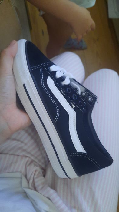 Vans novos impecáveis