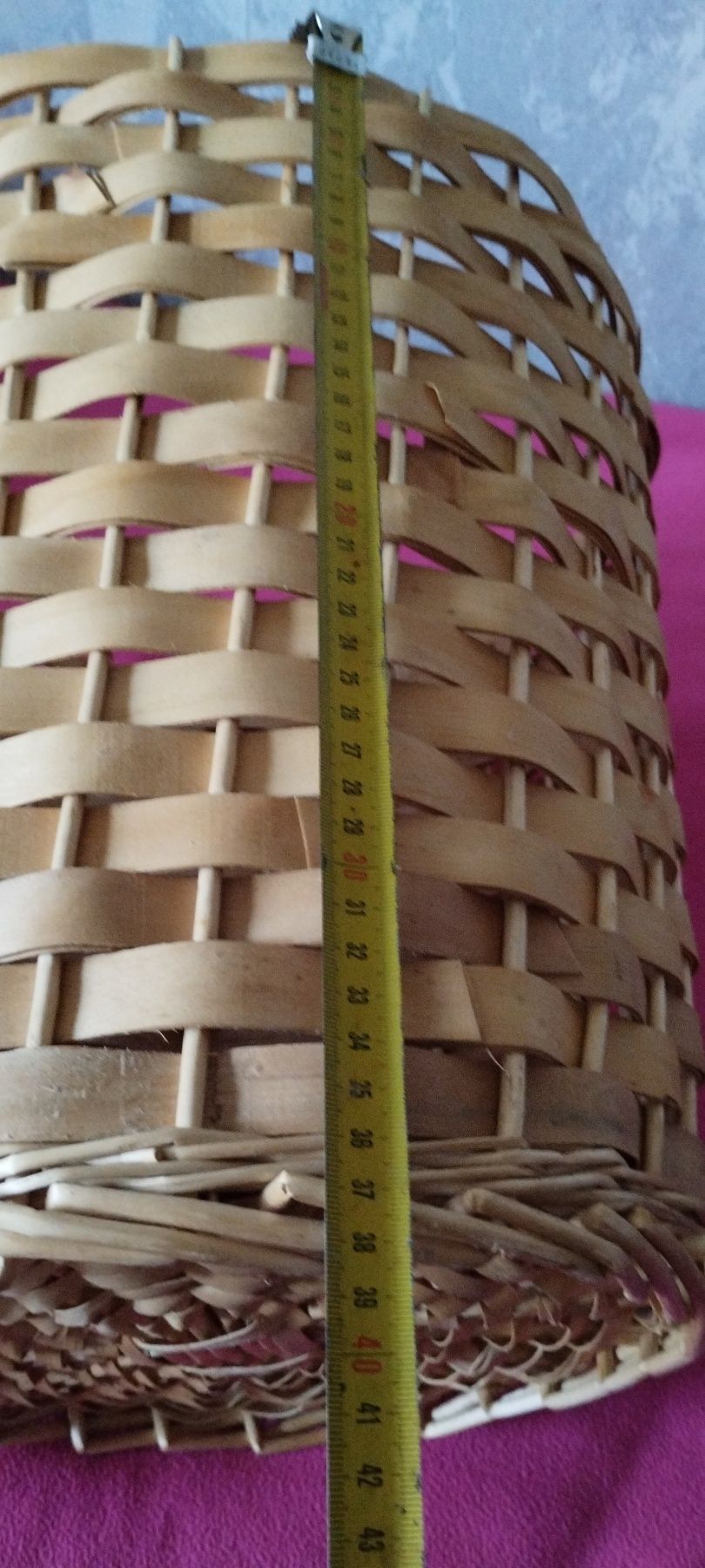 Бамбукова плетена корзина