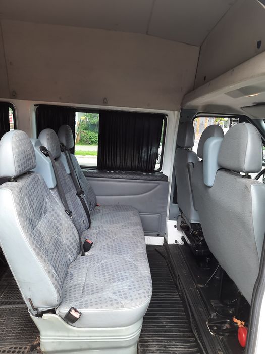 Індивідуальний трансфер до аеропортів Ясси,Кишенів,Молдова бус 8 місць