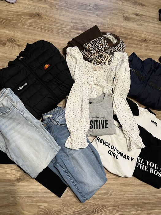 Okazyjna paka ubrań damskich idealny do dalszej odsprzedaży rozm 36