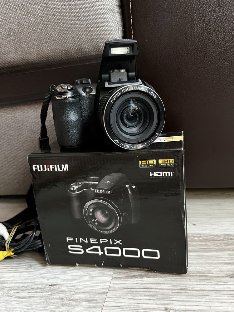 Цифровой фотоаппарат Panasonic HD dmc-tz30