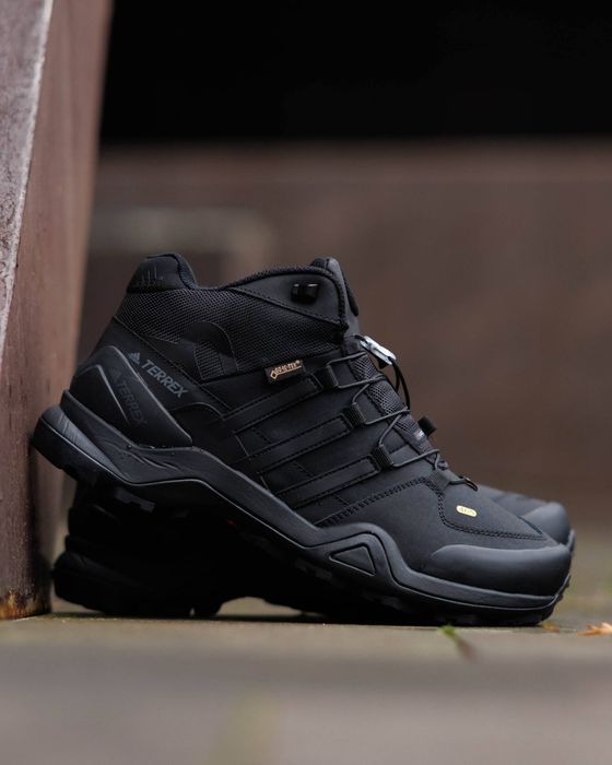 Чоловічі Зимові Кросівки Adidas Terrex Fast R Mid Gore-Tex Fur Winter